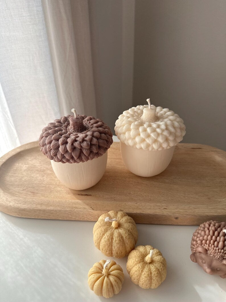 Rapswachskerze Eichelform Herbstdeko 10,5cm 9cm 410g