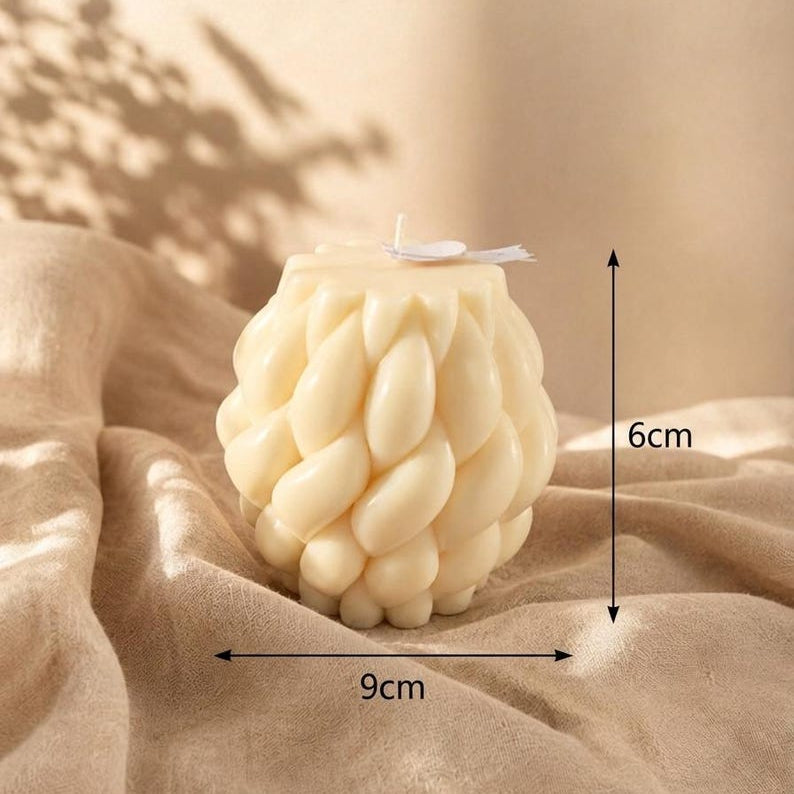 Knoten Kerze Creme Beige 9 cm x 6 cm Handgegossene Designkerze