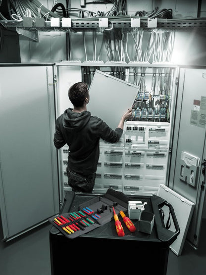 05006633001 Kraftform Kompakt VDE-isoliert Safe-Torque Speed Schaltschrank-Set 1, 23-teilig