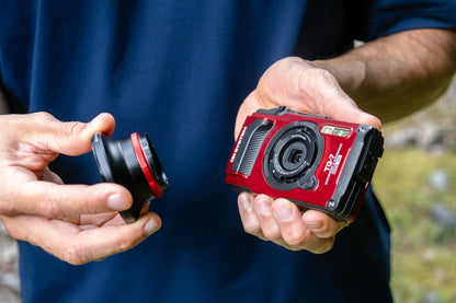 Tough TG7 Outdoor Kamera wasserdicht, stoßfest, F2.0 rot, 4K Video, 12MP, 4x Zoom, Makro, Bluetooth, WLAN