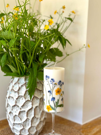 Sojakerze mit Blumenmuster, Duftkerze, 14 cm x 7 cm, 45–50 Stunden Brenndauer
