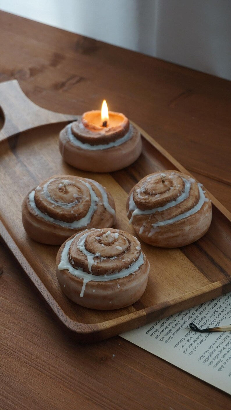 Zimtschnecken Kerze aus veganem Rapswachs - Dessertkerze als Tischdeko für Herbst und Winter