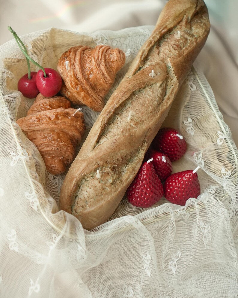 Handgefertigte Bäckerei Kerze – Brotlaib, Croissant und Früchte – parfümiert oder unparfümiert
