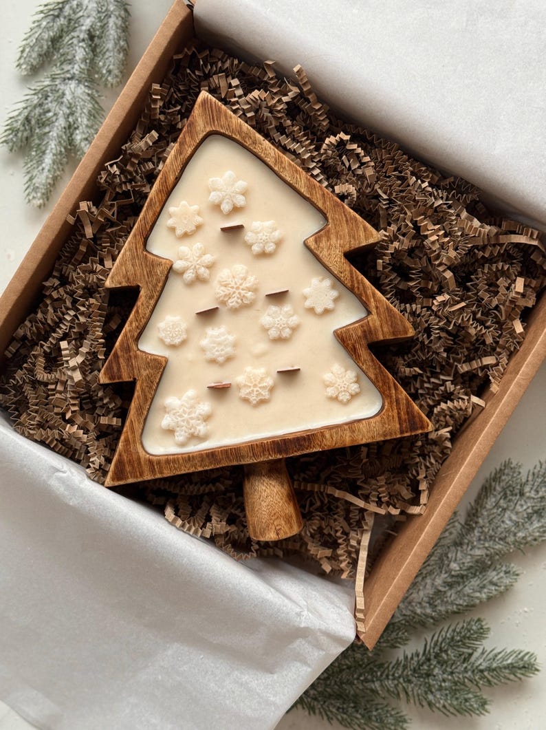Weihnachtsbaum-Holzschale mit Schneeflocken oder Weihnachtsstern, Sojakerze, 100% natürliches Sojawachs, Holzdochte, 26 cm x 19 cm