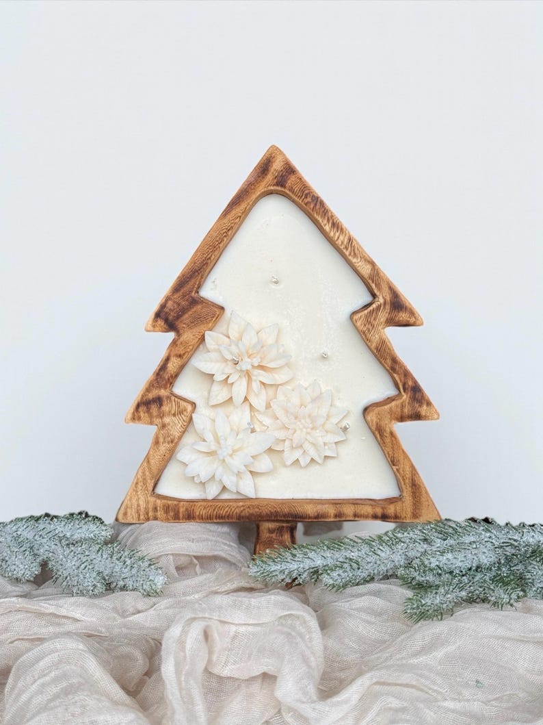 Weihnachtsbaum-Holzschale mit Schneeflocken oder Weihnachtsstern, Sojakerze, 100% natürliches Sojawachs, Holzdochte, 26 cm x 19 cm