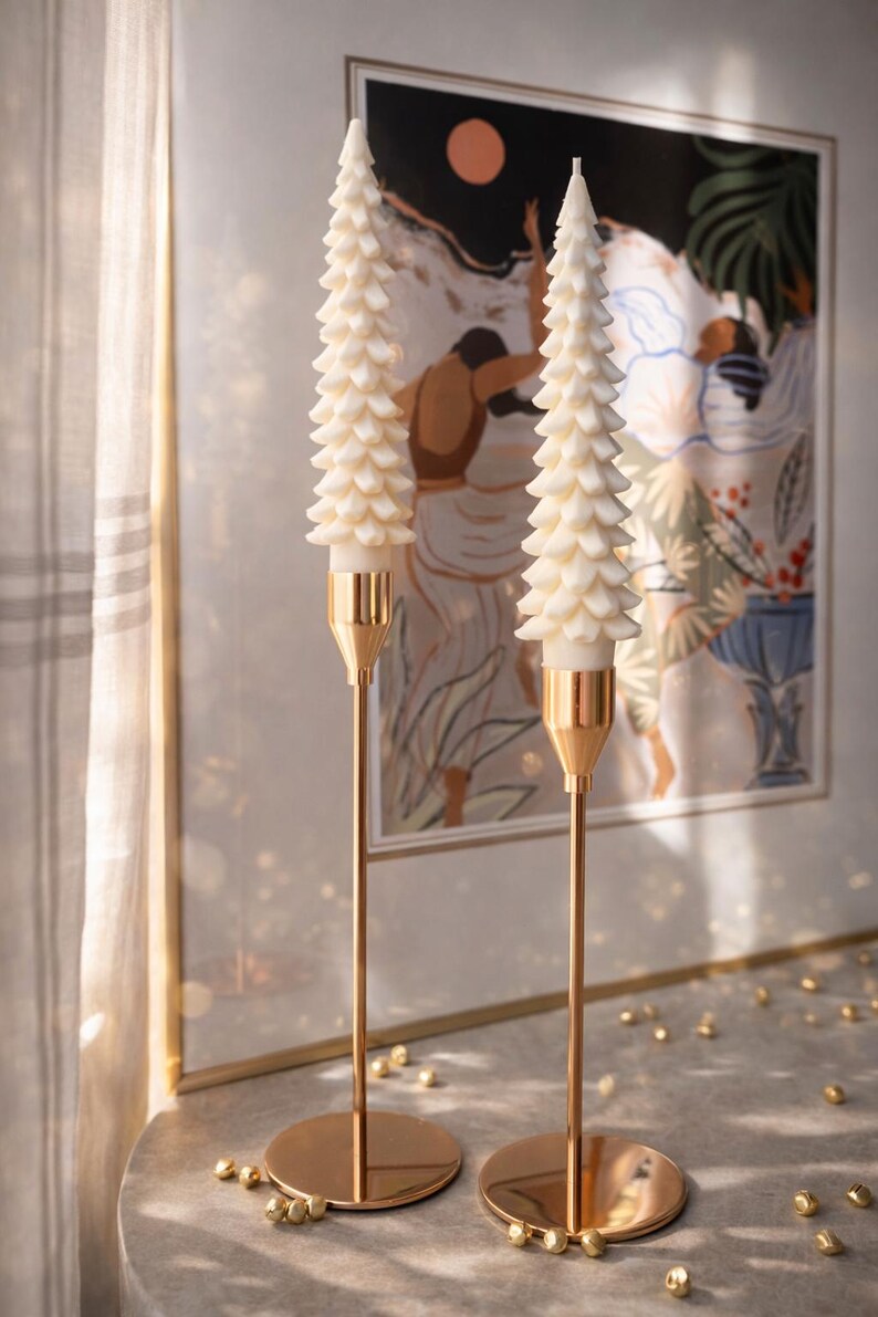 Handgegossene Schleifenkerze aus Rapswachs – Duftfreie Ribbon Candle – Ästhetische Deko-Kerze