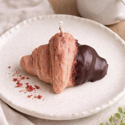 Waffelkerze mit Erdbeeren & Schokolade aus Rapswachs – Handgegossen, Vanille, Himbeer, Haselnuss-Schokolade