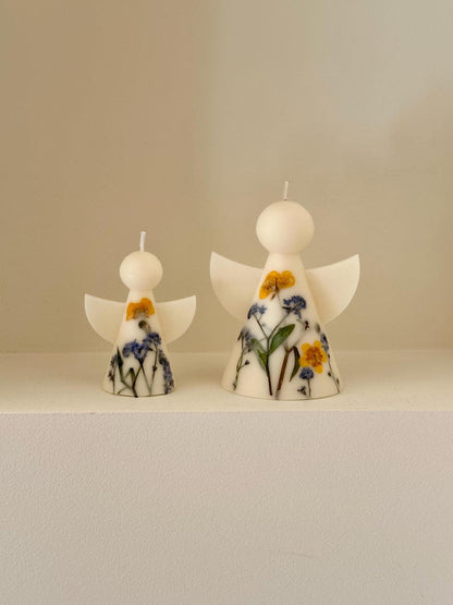 Engel Kerze mit getrockneten Blumen, handgefertigte Blumenkerze, Sojawachs