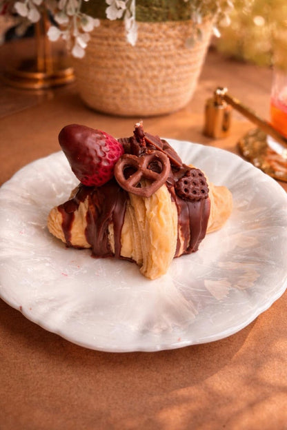 Rapswachs Croissant Kerze Schoko-Strawberry 9x7 cm 100 g