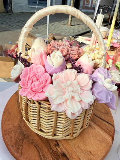 Sojawachs Blumenkerzen Korb – Pastell Kerzen mit Baumwolldocht