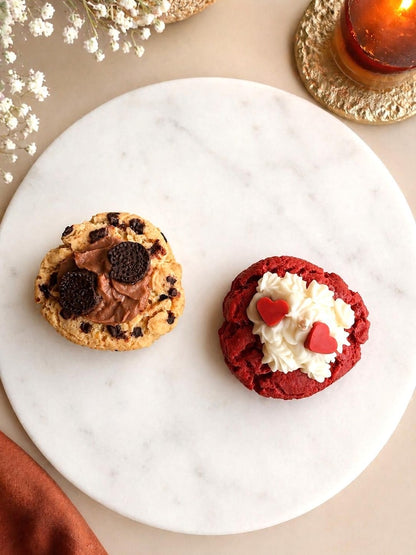 Red Velvet Cookie Kerze, Chocolate Chips Cookie Kerze, Realistische Dessert Deko aus Rapswachs, 8x4 cm