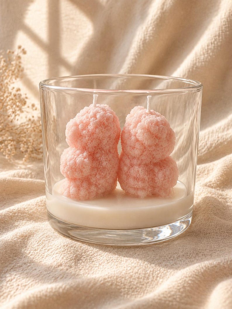 Rapswachs Kerze im Glas mit Holzdeckel – Rosenbären in Pastell – Deko Geschenk