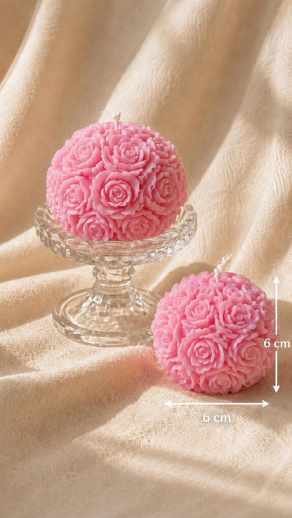 Handgemachte Rosenkugel Kerze 6x6 cm – Florale Blumenkerze, Rosa oder Weiß