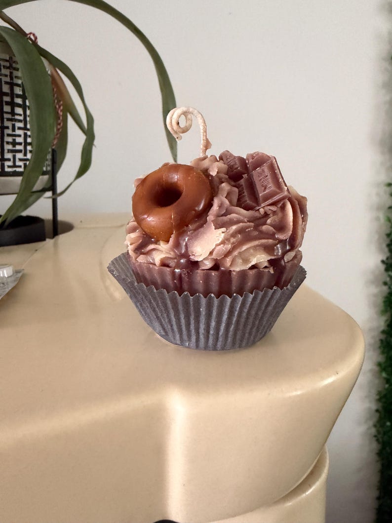 Duftkerze Muffin Kerze Cupcake Stil – Salted Karamell – Deko Kerze aus hochwertigem Wachs